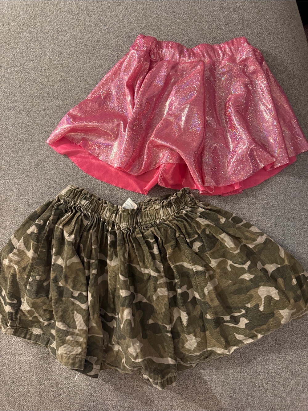 5/$15- Girls Pink Holographic Skort and Olive Camo Skirt Set
